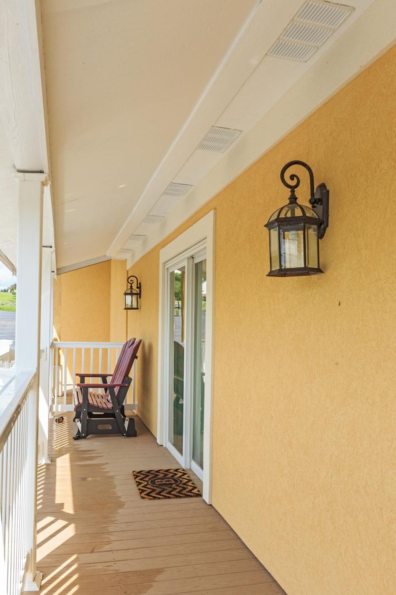 Berlin Resort Millersburg Exterior foto